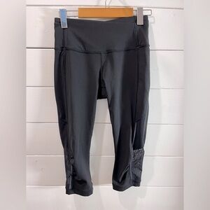 ❣️🖤 LULULEMON Athletica – Legging capri noir taille 4
